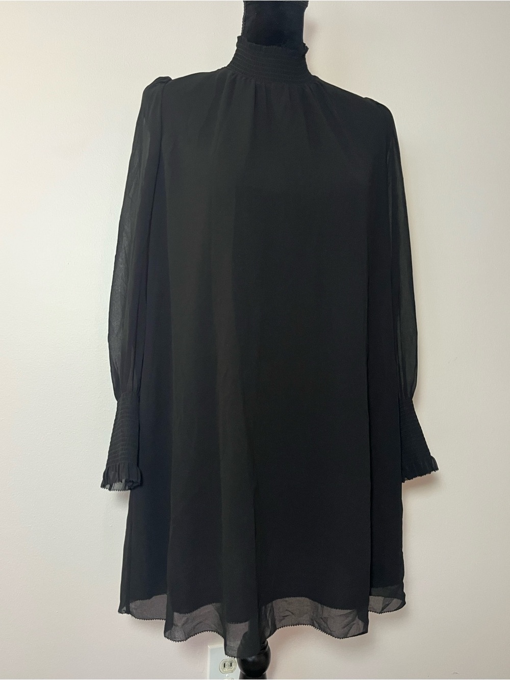 Wilfred Valencia Dress, black size XS, chiffon, smocked